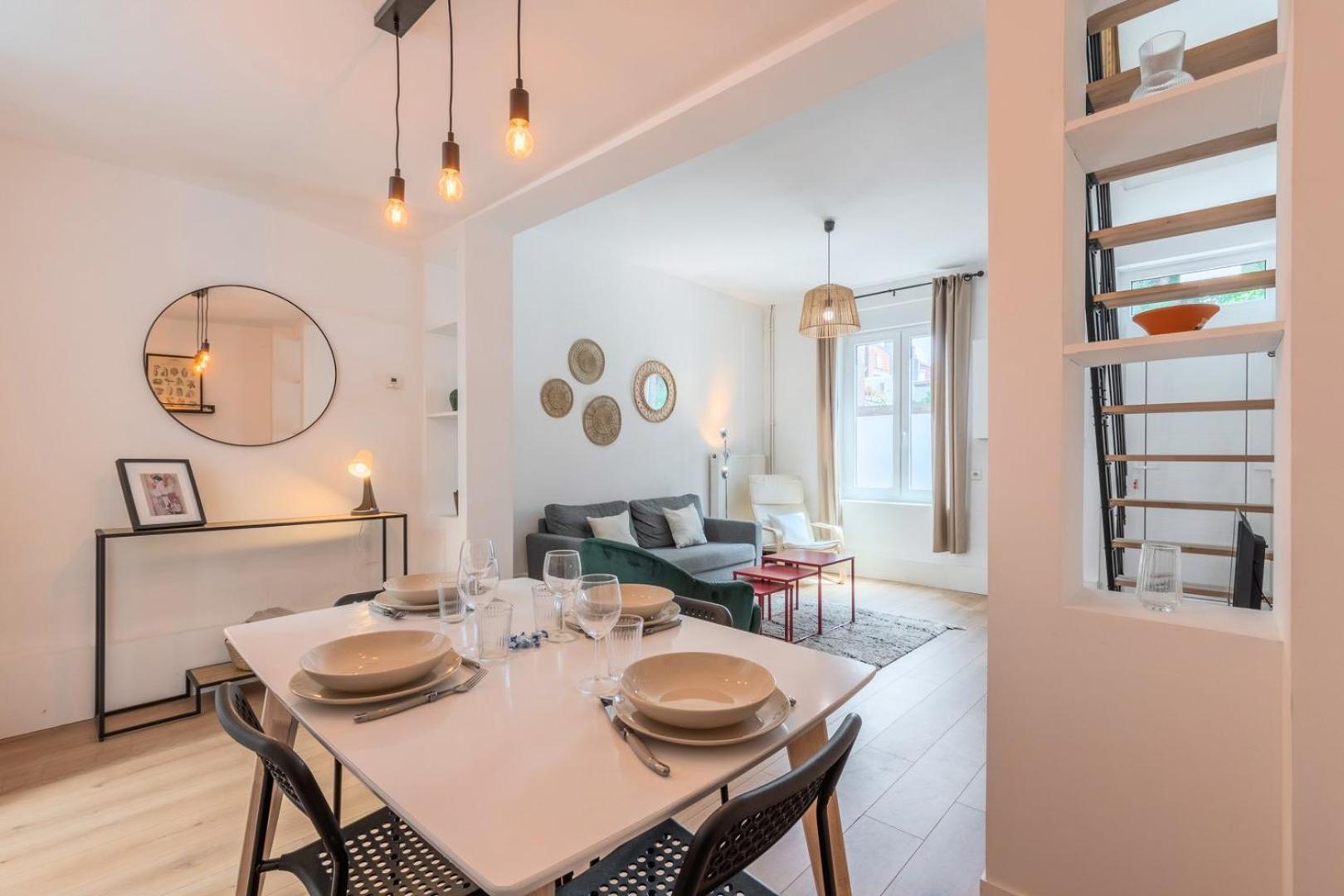2 Bedroom House W/ Terrace, Near Train Stations & Metro Lille Luaran gambar